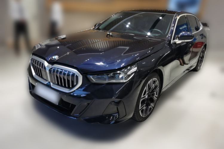 Used BMW 5 Series 2025 530Li Luxury Edition M Sport Package Guazi used car, China used car export, Used car for sale, Used cars, Cheapest cars for sale