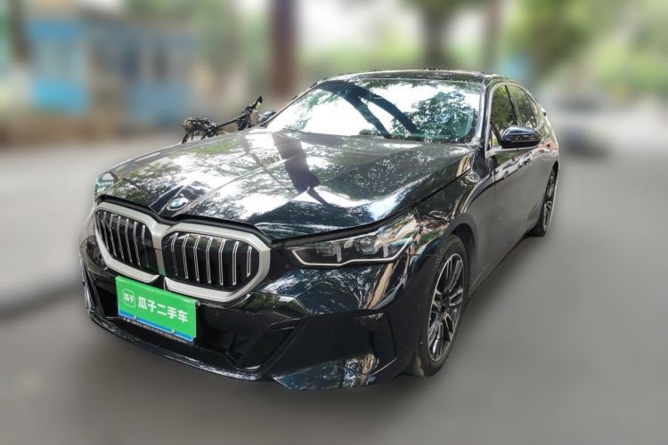 Used BMW 5 Series 2025 530Li Leading Model M Sport Package Guazi used car, China used car export, Used car for sale, Used cars, Cheapest cars for sale