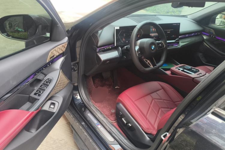 Used BMW 5 Series 2025 530Li Leading Model M Sport Package Driver Seat