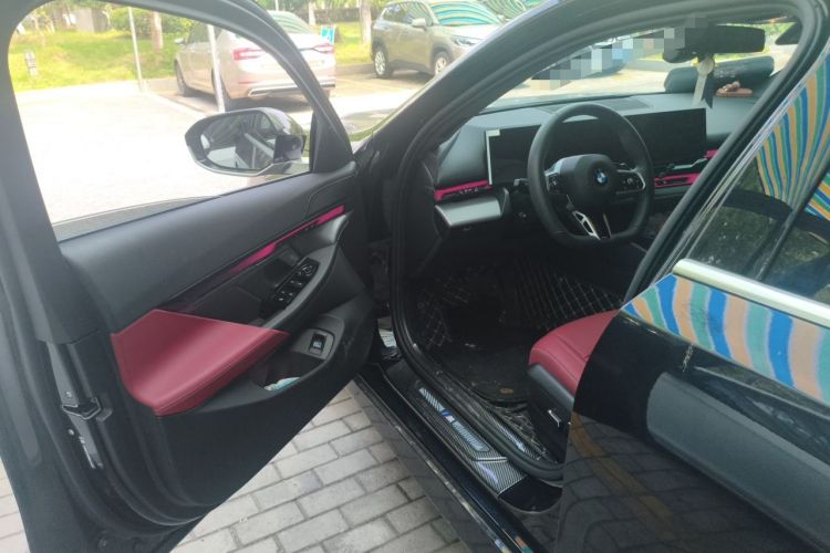 Used BMW 5 Series 2025 525Li M Sport Package Driver Seat