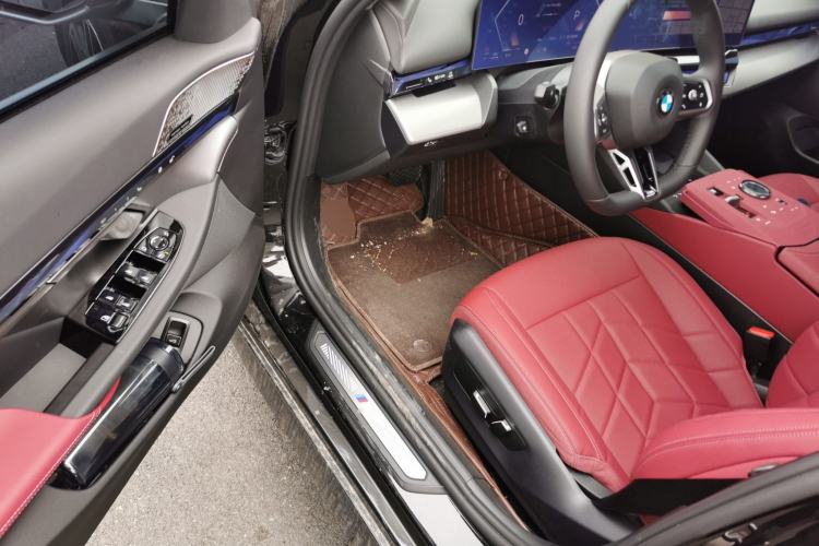 Used BMW 5 Series 2025 530Li Leading Model M Sport Package Driver Seat