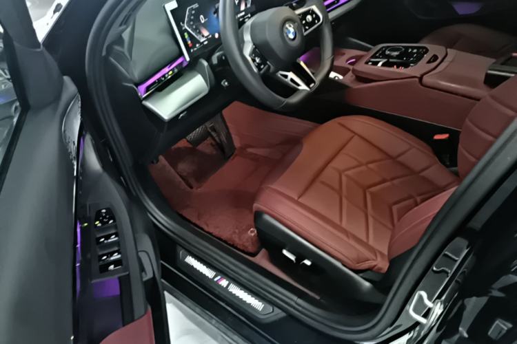 Used BMW 5 Series 2025 530Li Leading Model M Sport Package Driver Seat