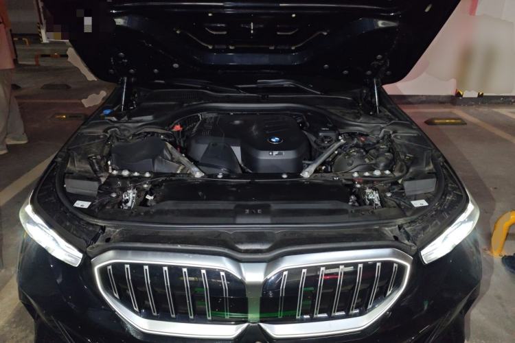 Used BMW 5 Series 2025 530Li Luxury Edition M Sport Package Engine Bay
