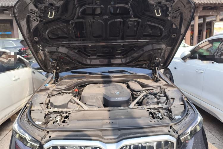 Used BMW 5 Series 2025 525Li M Sport Package Engine Bay
