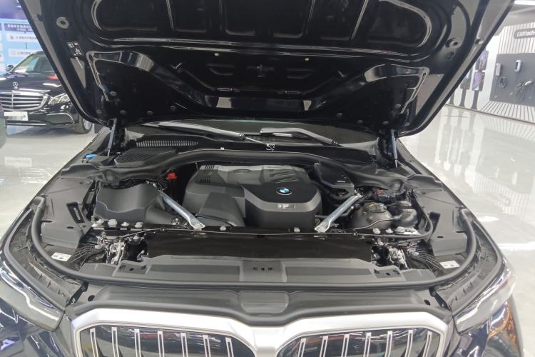 Used BMW 5 Series 2025 530Li Leading Model M Sport Package Engine Bay