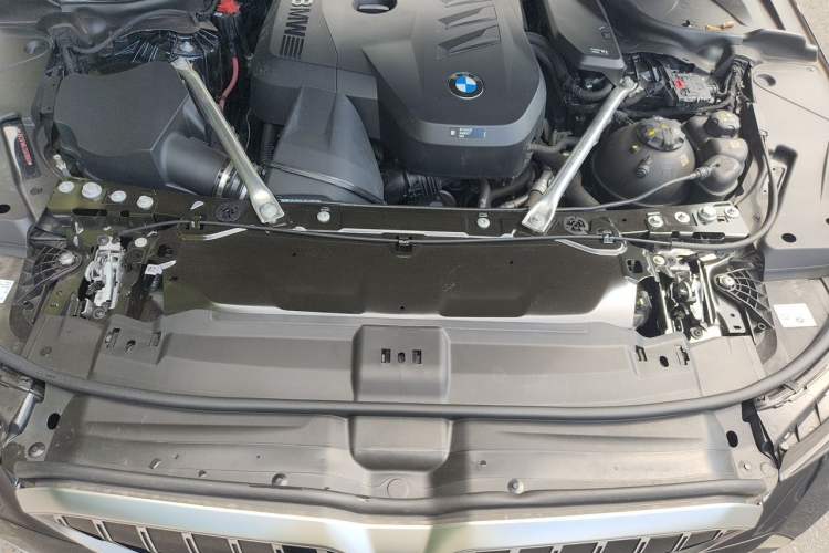 Used BMW 5 Series 2025 530Li Luxury Edition M Sport Package Engine Bay