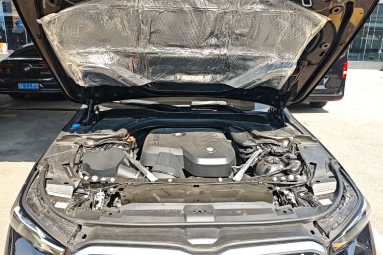 Used BMW 5 Series 2025 530Li Leading Model M Sport Package Engine Bay
