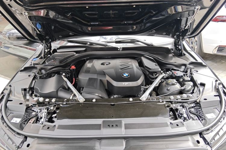 Used BMW 5 Series 2025 525Li M Sport Package Engine Bay