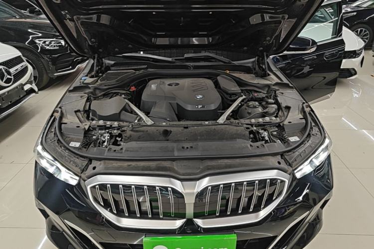 Used BMW 5 Series 2025 530Li Luxury Edition M Sport Package Engine Bay