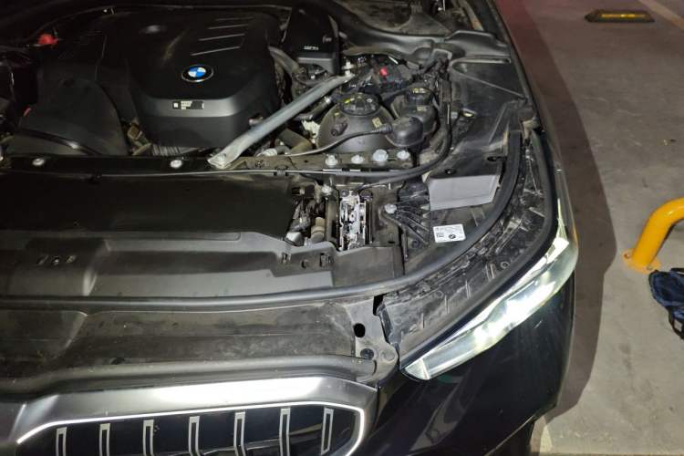 Used BMW 5 Series 2025 530Li Luxury Edition M Sport Package Engine Bay Left