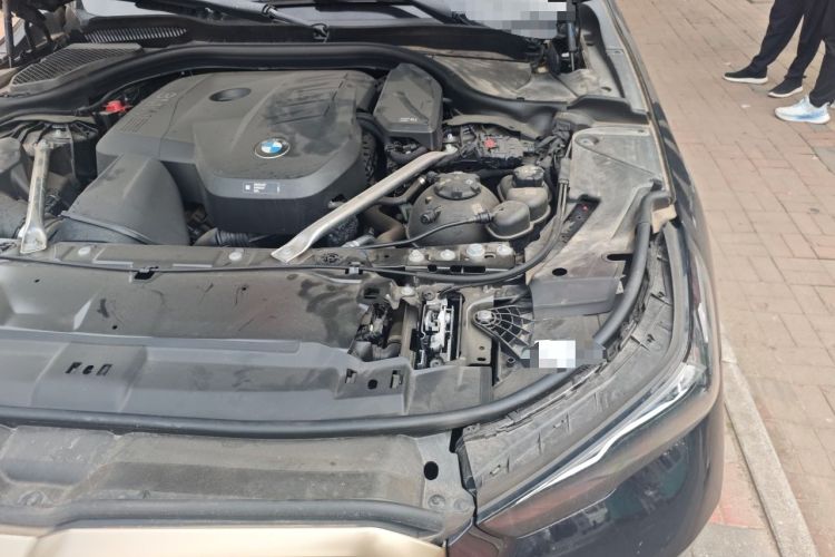 Used BMW 5 Series 2025 530Li Luxury Edition Premium Package Engine Bay Left