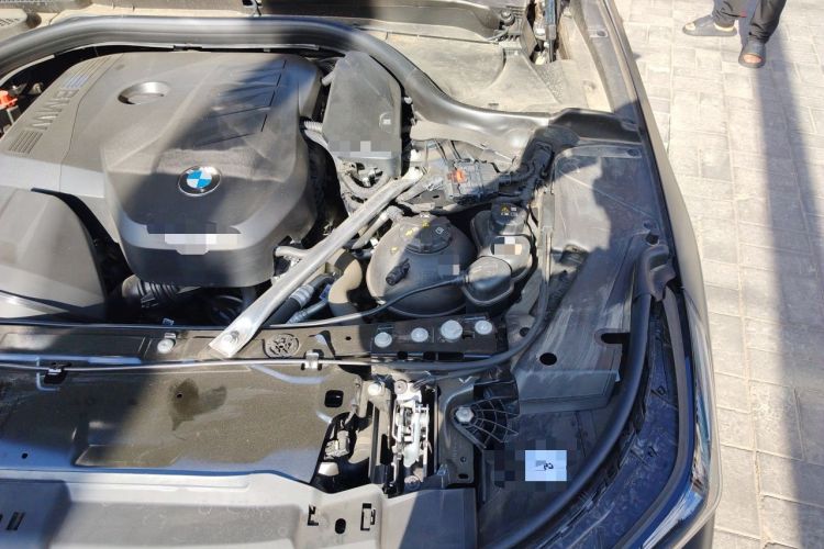 Used BMW 5 Series 2025 530Li Luxury Edition M Sport Package Engine Bay Left