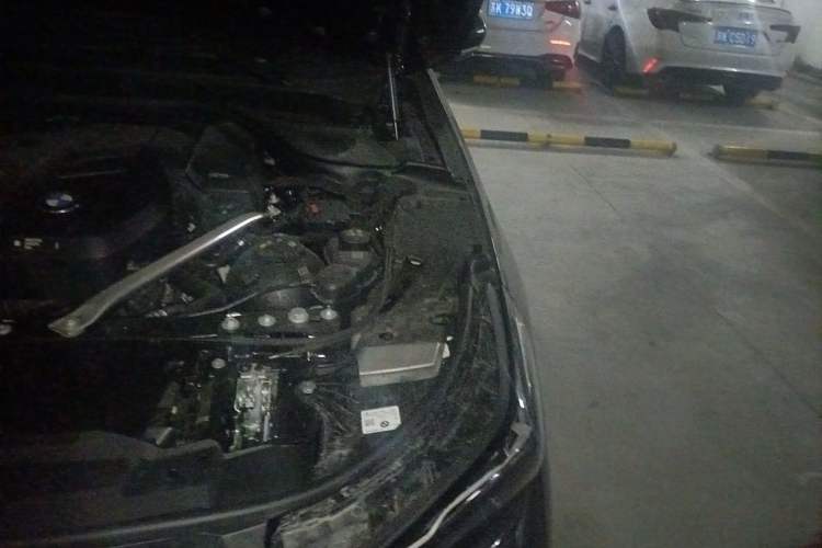 Used BMW 5 Series 2025 530Li Leading Model M Sport Package Engine Bay Left