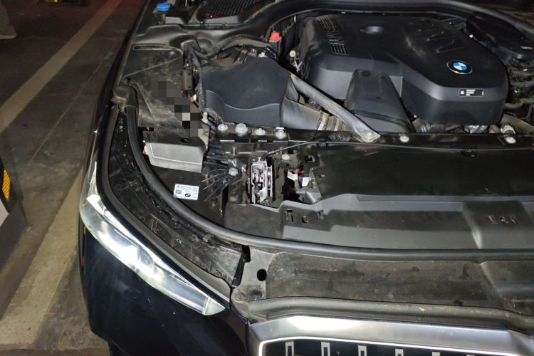 Used BMW 5 Series 2025 530Li Luxury Edition M Sport Package Engine Bay Right