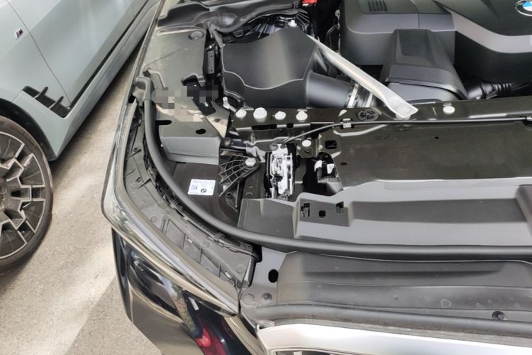 Used BMW 5 Series 2025 530Li Luxury Edition M Sport Package Engine Bay Right