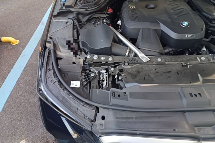 Used BMW 5 Series 2025 525Li M Sport Package Engine Bay Right