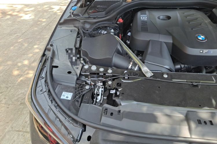 Used BMW 5 Series 2025 530Li Leading Model M Sport Package Engine Bay Right