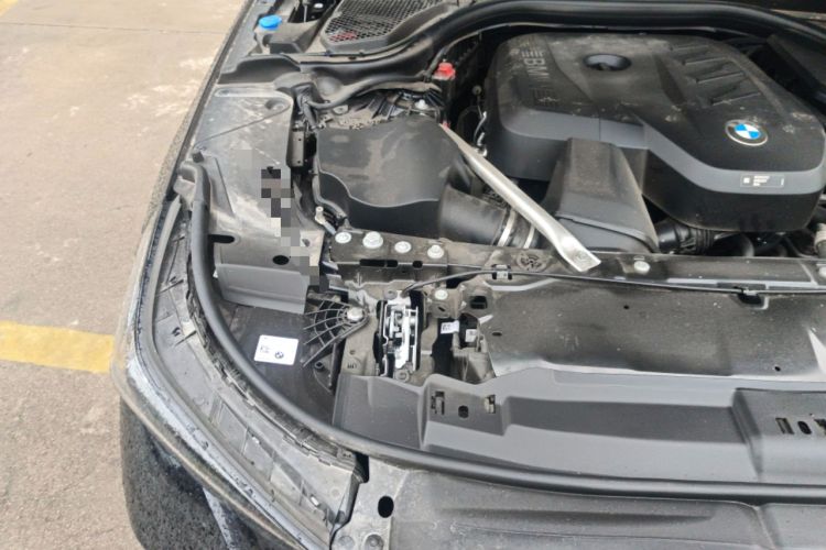 Used BMW 5 Series 2025 530Li Leading Model M Sport Package Engine Bay Right