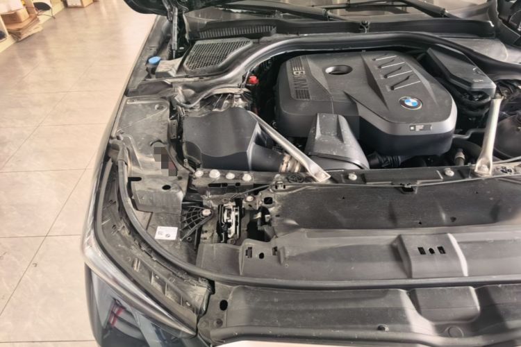 Used BMW 5 Series 2025 530Li Leading Model M Sport Package Engine Bay Right