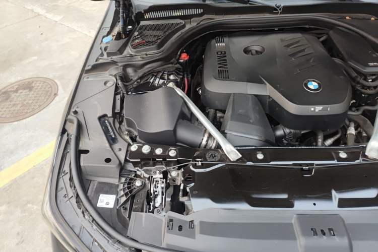 Used BMW 5 Series 2025 530Li Leading Model M Sport Package Engine Bay Right