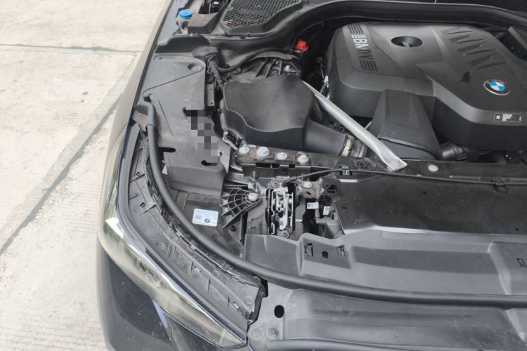 Used BMW 5 Series 2025 530Li Leading Model M Sport Package Engine Bay Right