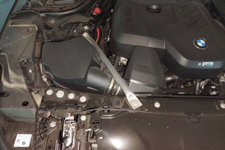 Used BMW 5 Series 2025 525Li M Sport Package Engine Bay Right