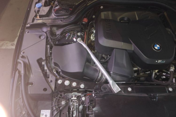 Used BMW 5 Series 2025 530Li Leading Edition Luxury Package Engine Bay Right