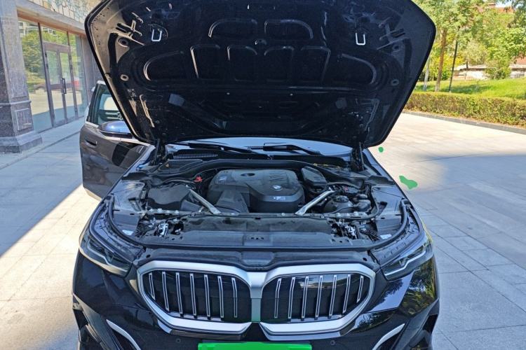 Used BMW 5 Series 2025 525Li M Sport Package Engine Bay