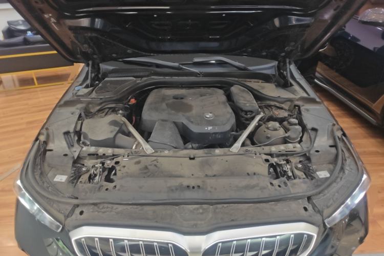 Used BMW 5 Series 2025 525Li M Sport Package Engine Bay