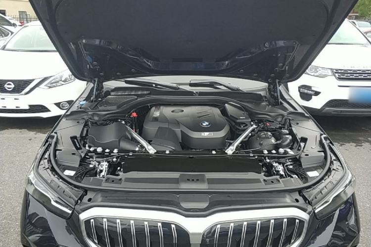 Used BMW 5 Series 2025 530Li Leading Model M Sport Package Engine Bay