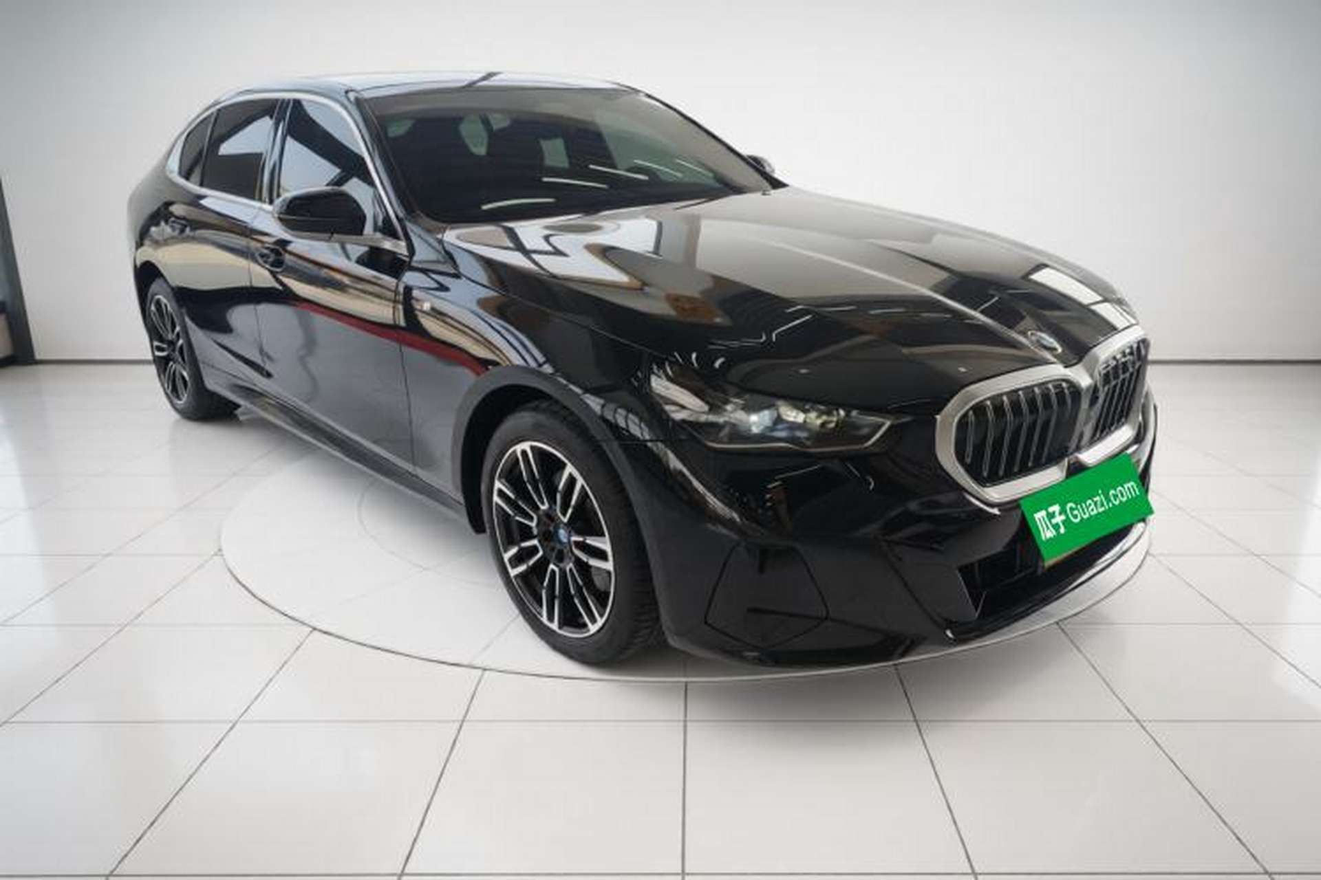 Used BMW 5 Series 2025 530Li Leading Model M Sport Package Exterior 1