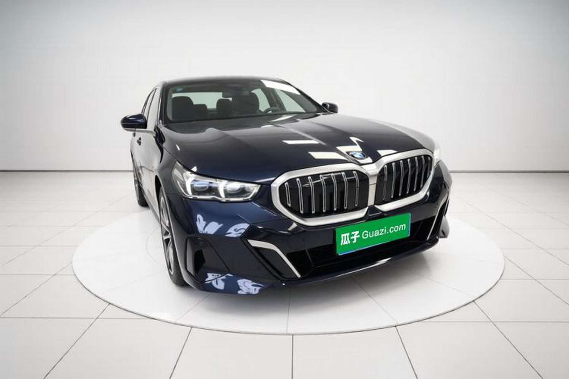 Used BMW 5 Series 2025 530Li Luxury Edition M Sport Package Exterior 1