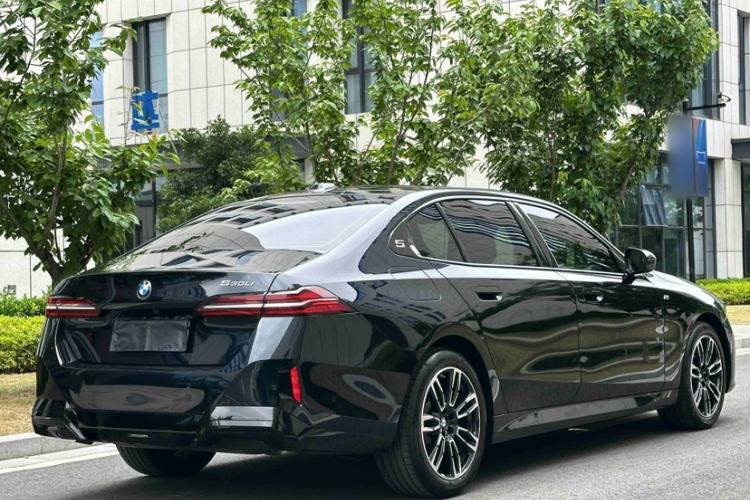 Used BMW 5 Series 2025 530Li Leading Model M Sport Package Exterior 1