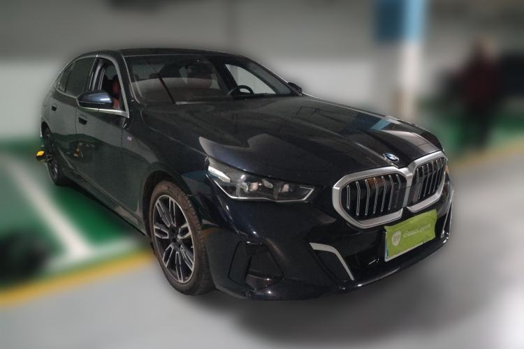 Used BMW 5 Series 2025 530Li Leading Model M Sport Package Exterior 2