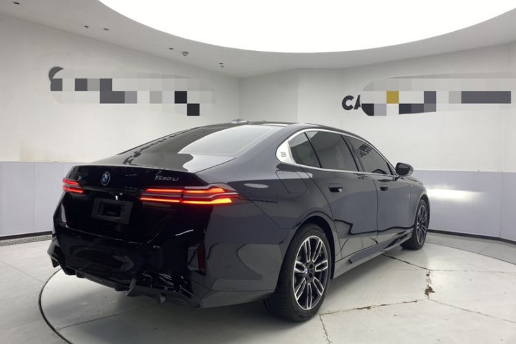 Used BMW 5 Series 2025 530Li Leading Model M Sport Package Exterior 4