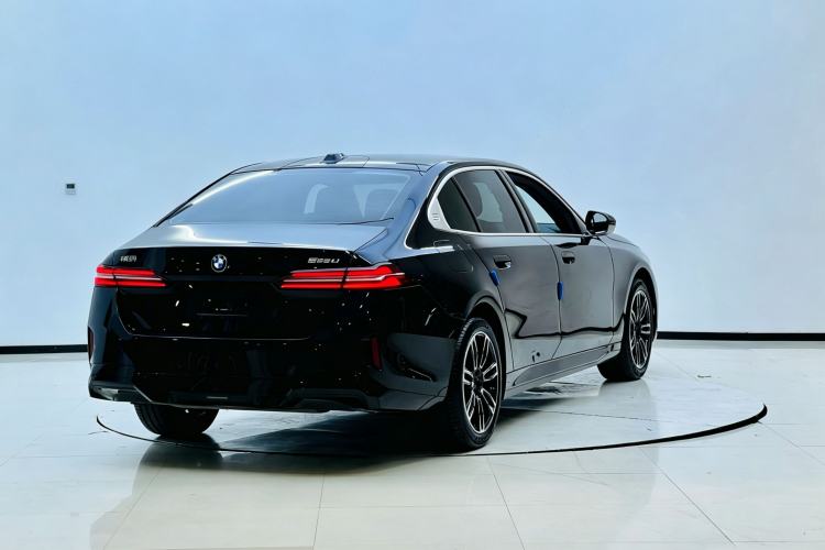 Used BMW 5 Series 2025 525Li M Sport Package Exterior 5