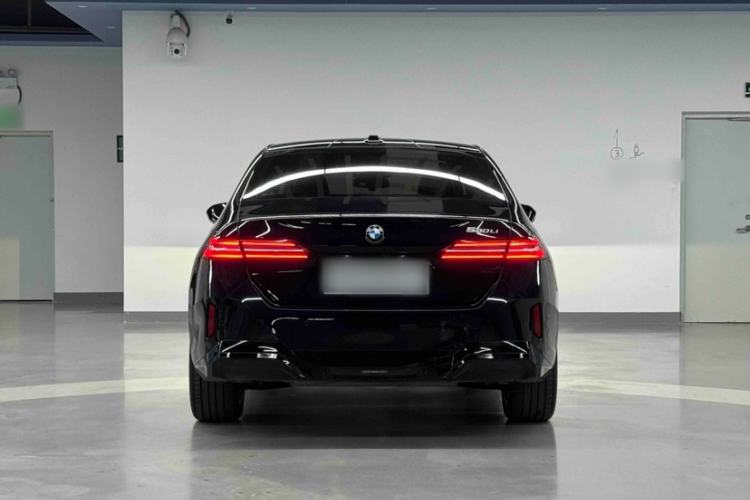 Used BMW 5 Series 2025 530Li Leading Model M Sport Package Exterior 5