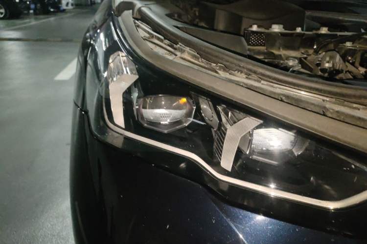 Used BMW 5 Series 2025 530Li Leading Model M Sport Package Exterior 6