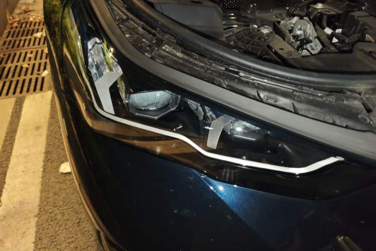 Used BMW 5 Series 2025 530Li Leading Model M Sport Package Exterior 6