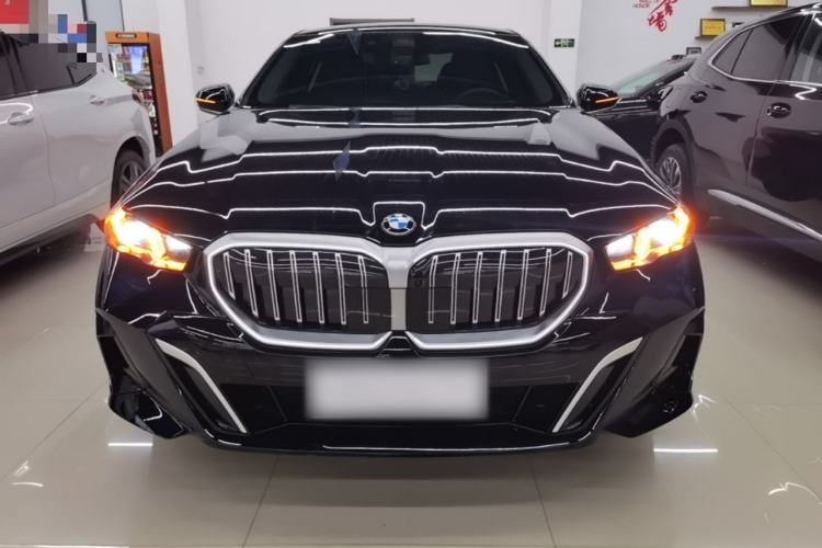 Used BMW 5 Series 2025 530Li Leading Model M Sport Package Front