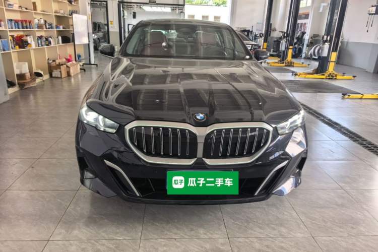 Used BMW 5 Series 2025 530Li Leading Model M Sport Package Front