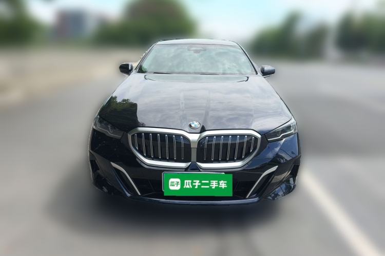 Used BMW 5 Series 2025 530Li Luxury Edition M Sport Package Front