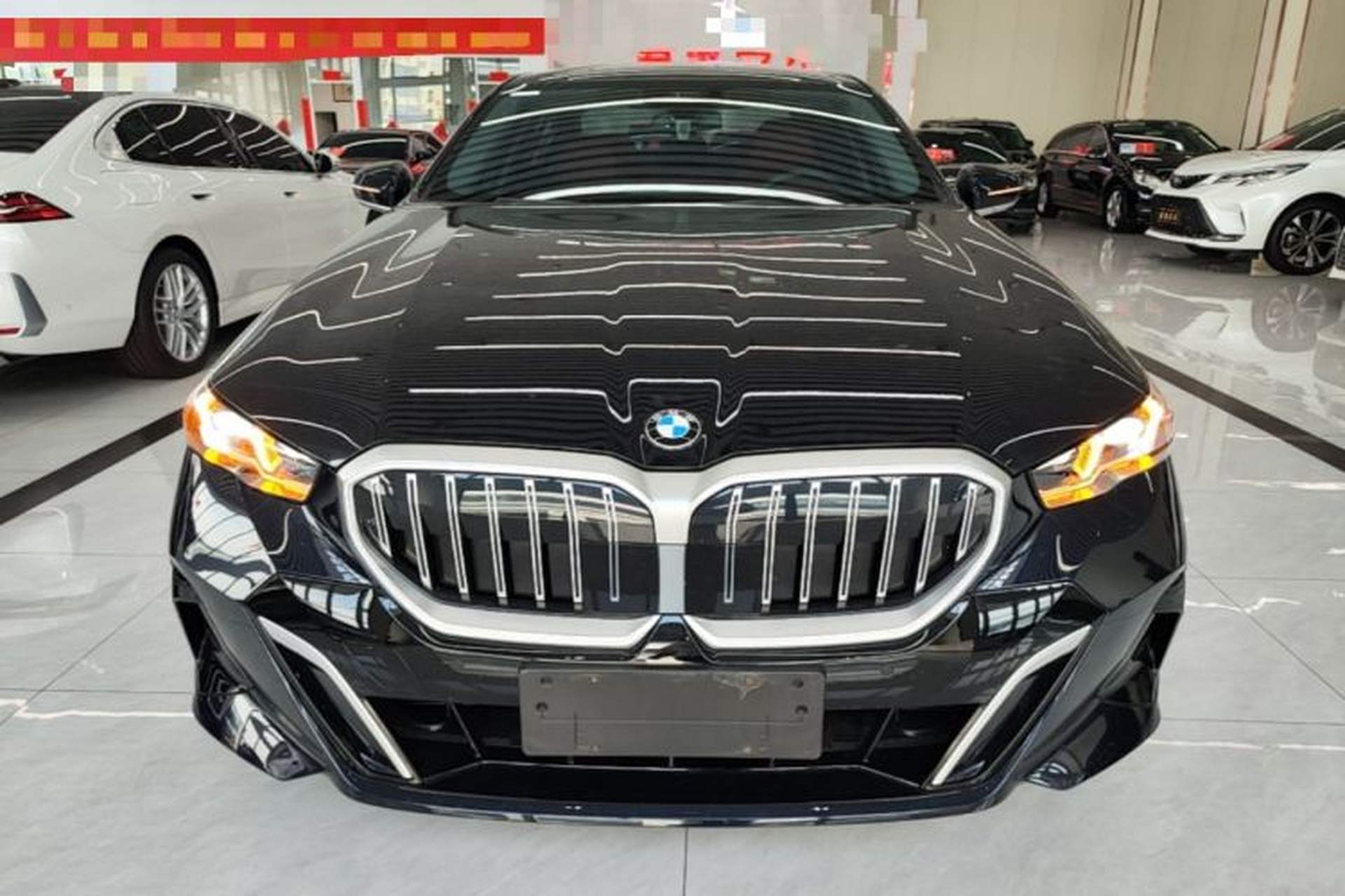 Used BMW 5 Series 2025 525Li M Sport Package Front