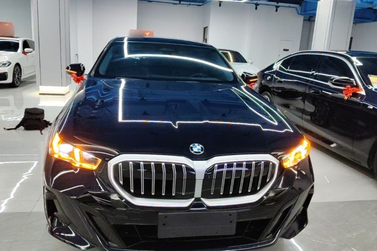 Used BMW 5 Series 2025 530Li Leading Model M Sport Package Front