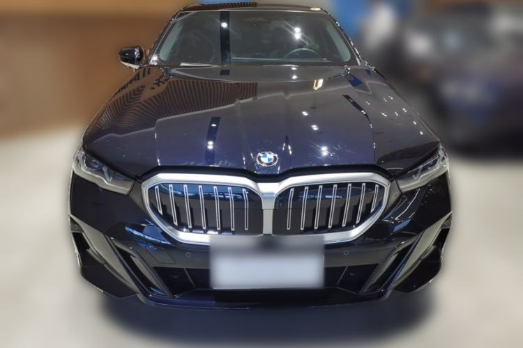 Used BMW 5 Series 2025 530Li Luxury Edition M Sport Package Front