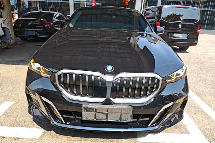 Used BMW 5 Series 2025 530Li Leading Model M Sport Package Front