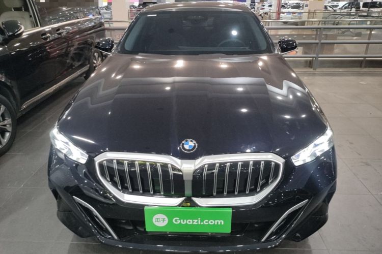 Used BMW 5 Series 2025 530Li Luxury Edition M Sport Package Front