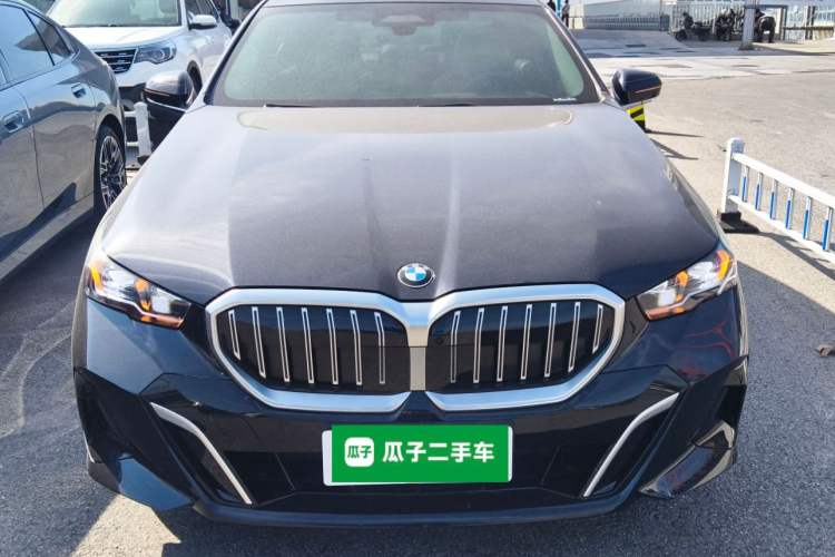 Used BMW 5 Series 2025 530Li Luxury Edition M Sport Package Front