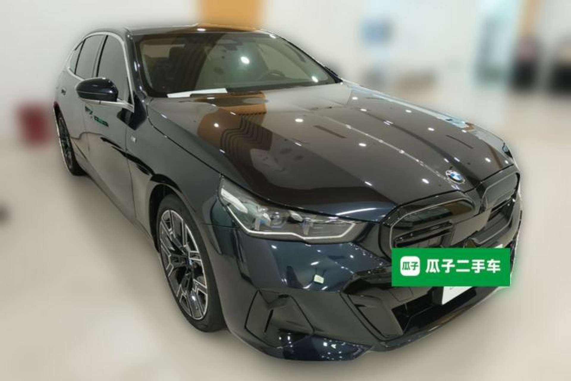 Used BMW 5 Series 2025 530Li Luxury Edition M Sport Package Front Right 45 Deg