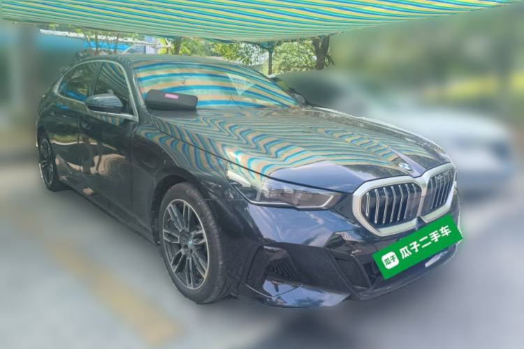 Used BMW 5 Series 2025 525Li M Sport Package Front Right 45 Deg